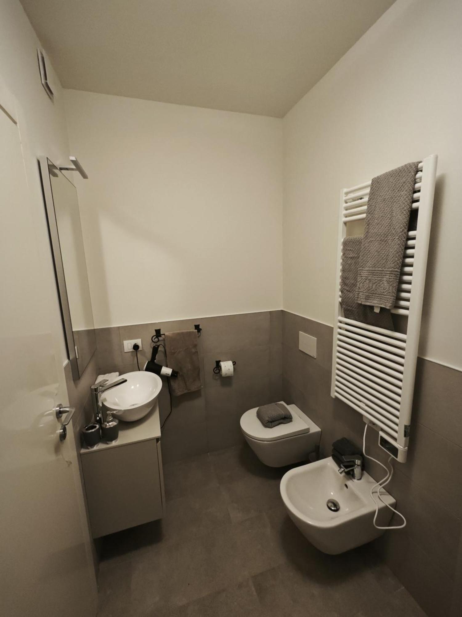 Miriam Apartment Bergamo Luaran gambar